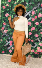 Load image into Gallery viewer, Jaye Jeans (Butter Orange)
